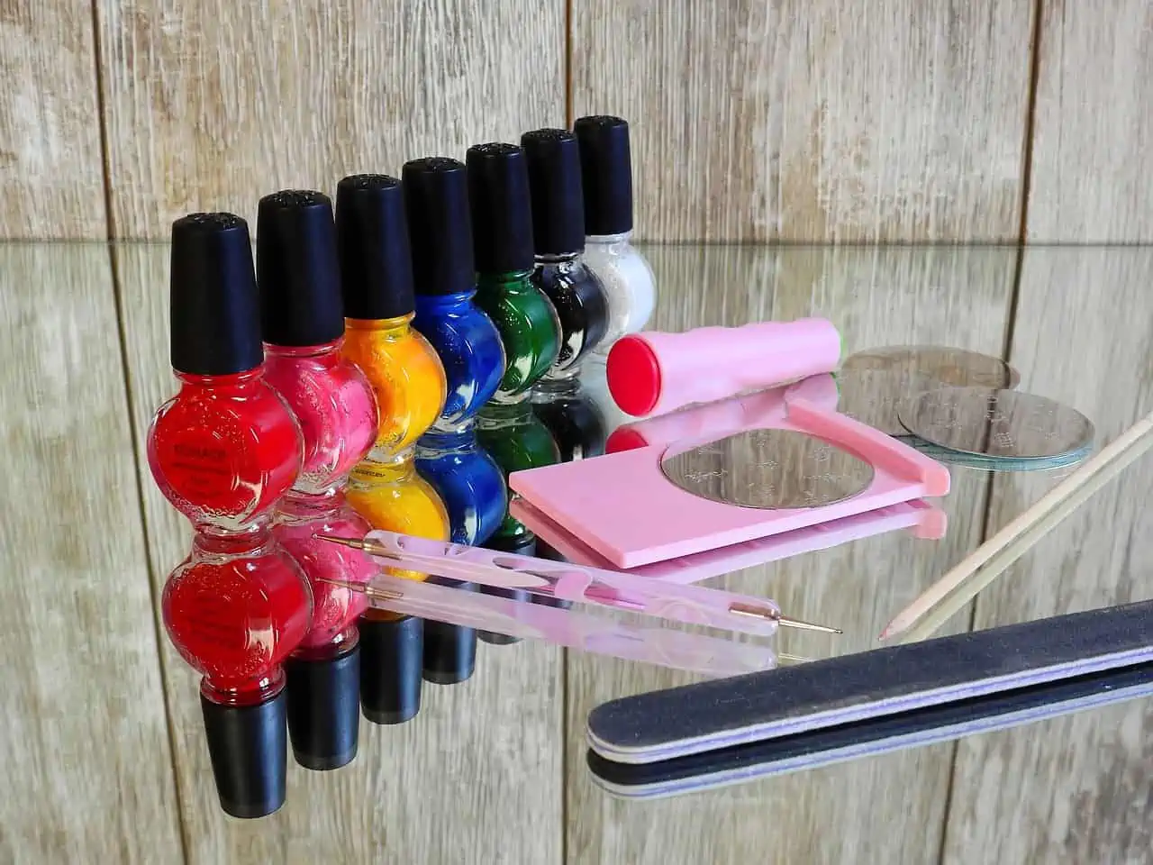 nail polish fingernails Best Nail Polish Organizers Guide