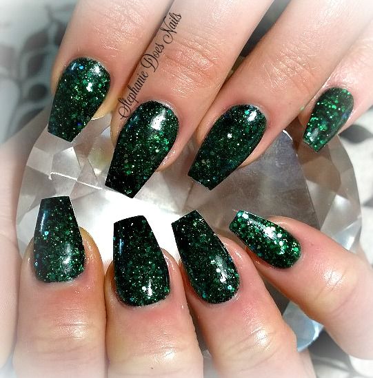 Glitter Green Nails