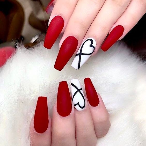 Red and White Line Art Heart Nail Set