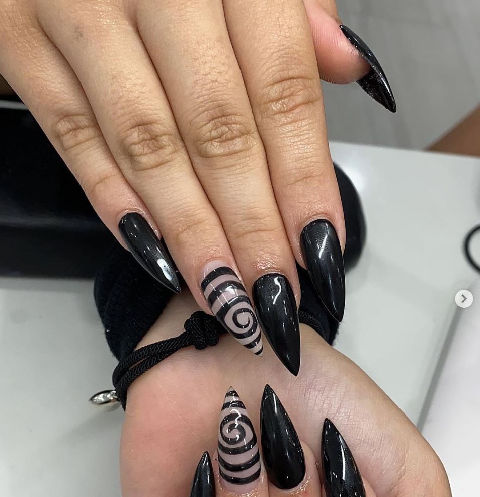 Black Stiletto Nails Inspiration And Ideas Make Magic With Your Nails Nail Aesthetic 